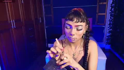 N A F online show from November 24, 10:42 pm