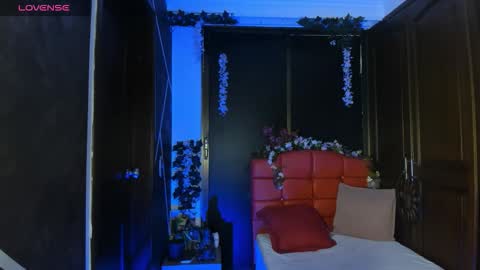 N A F online show from January 14, 7:08 pm