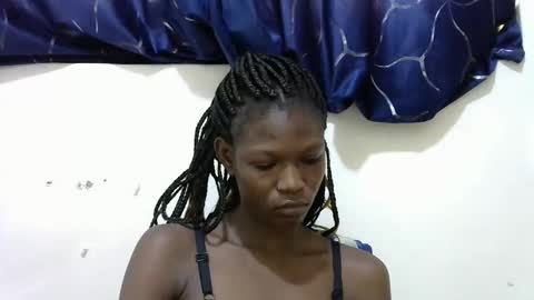 sexynana2001 online show from May 26, 7:15 am