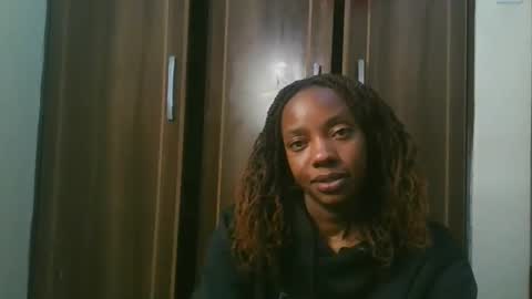 Snapshot of sexynanaa chatting on March 1, 7:05 pm nanaa online show from March 1, 7:05 pm