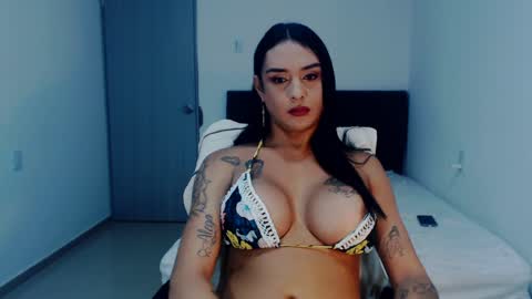 Snapshot of sexynatalia25 chatting on January 13, 8:04 pm Natalia Duran online show from January 13, 8:04 pm