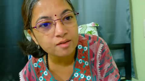 Snapshot of sexyniharika chatting on October 1, 3:01 am Niharika online show from October 1, 3:01 am