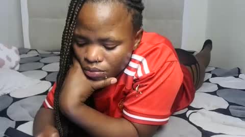 nina online show from November 18, 8:24 pm