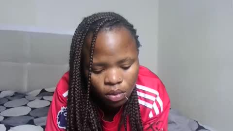 nina online show from November 19, 8:25 am