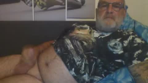 Snapshot of sexypaa chatting on February 10, 7:49 pm sexypaa online show from February 10, 7:49 pm