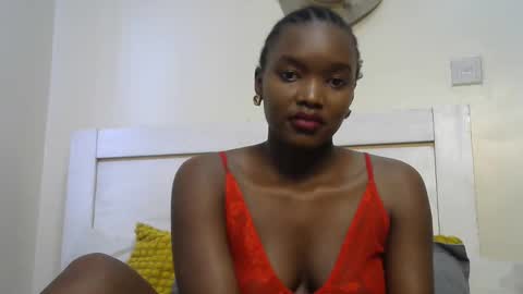 Lee online show from October 12, 11:42 am