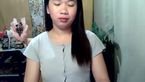 Snapshot of sexypinay_dianara chatting on June 14, 3:41 am sexypinay_dianara online show from June 14, 3:41 am