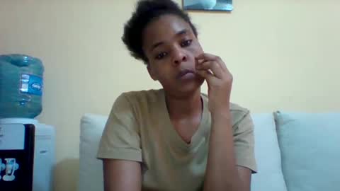 Snapshot of sexyqueen3457132 chatting on December 20, 11:21 am DOVY ACHIENG online show from December 20, 11:21 am