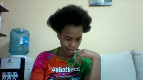 Snapshot of sexyqueen3457132 chatting on December 21, 8:00 pm DOVY ACHIENG online show from December 21, 8:00 pm