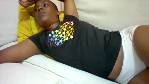 Snapshot of sexyqueen3457132 chatting on January 14, 11:42 am DOVY ACHIENG online show from January 14, 11:42 am