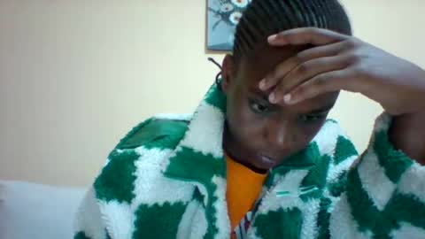 Snapshot of sexyqueen3457132 chatting on January 15, 5:19 am DOVY ACHIENG online show from January 15, 5:19 am