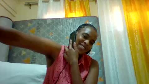 Snapshot of sexyqueen3457132 chatting on February 21, 7:45 am DOVY ACHIENG online show from February 21, 7:45 am
