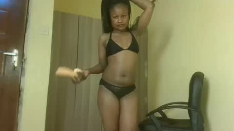 queenivy online show from September 17, 6:09 pm