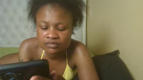 queenivy online show from October 29, 7:15 pm