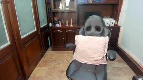 R A C H E L online show from October 27, 12:20 pm