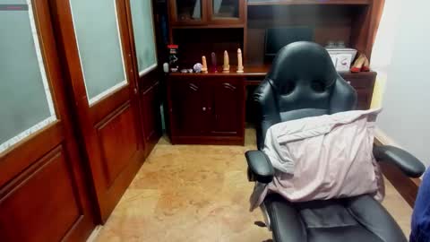 R A C H E L online show from November 7, 12:05 pm