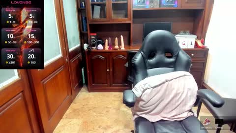 R A C H E L online show from November 14, 12:15 pm