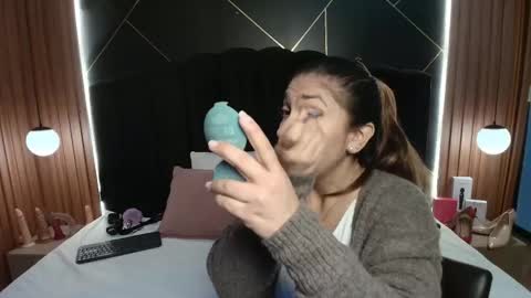 R A C H E L online show from February 18, 12:34 pm