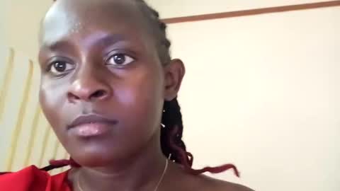 Snapshot of sexyreddebony chatting on December 22, 12:38 pm sexyreddebony online show from December 22, 12:38 pm