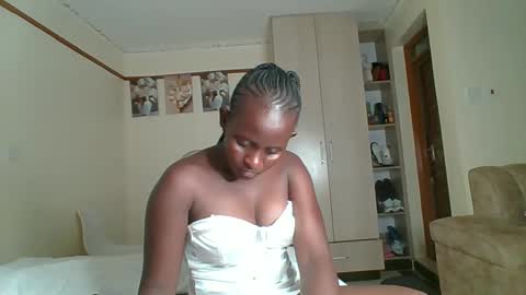 Snapshot of sexyreddebony chatting on February 27, 3:15 pm sexyreddebony online show from February 27, 3:15 pm