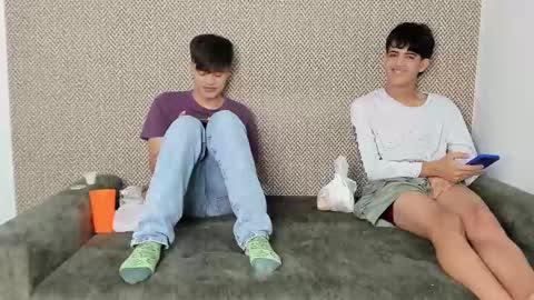 Snapshot of sexys_boys18 chatting on February 28, 1:03 pm MATIAS-18 THIAHO -18 MAX-19 NICOKALY-19 CAIN-19 MOD ESTEBAN online show from February 28, 1:03 pm