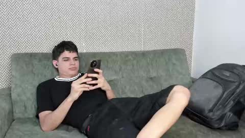 Snapshot of sexys_boys18 chatting on October 4, 7:34 pm MATIAS-18 THIAHO -18 MAX-19 NICOKALY-19 CAIN-19 MOD ESTEBAN online show from October 4, 7:34 pm