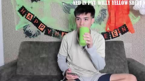 Snapshot of sexys_boys18 chatting on October 13, 7:36 pm MATIAS-18 THIAHO -18 MAX-19 NICOKALY-19 CAIN-19 MOD ESTEBAN online show from October 13, 7:36 pm