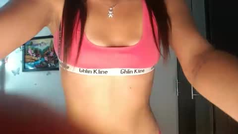 Snapshot of sexyschoolagebabe19 chatting on October 4, 1:14 am Sofia online show from October 4, 1:14 am