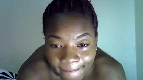 Snapshot of sexyshaz22 chatting on July 22, 2:14 am sexyshaz22 online show from July 22, 2:14 am