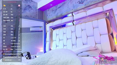 Kendall online show from January 26, 6:27 pm