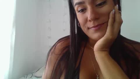 Snapshot of sexyskin8_xxx chatting on January 31, 8:54 pm sexyskin8_xxx online show from January 31, 8:54 pm