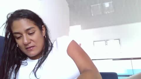 Snapshot of sexyskin8_xxx chatting on February 26, 8:44 pm sexyskin8_xxx online show from February 26, 8:44 pm