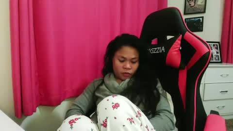 sexysmiley109 online show from December 17, 1:22 am