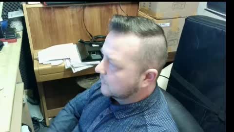 Snapshot of sexysteve80 chatting on February 27, 10:31 pm sexysteve80 online show from February 27, 10:31 pm