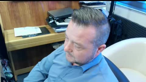 Snapshot of sexysteve80 chatting on November 4, 11:42 am sexysteve80 online show from November 4, 11:42 am