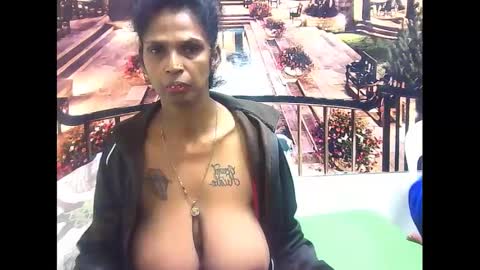 sexyva4u2luv online show from February 11, 10:50 pm