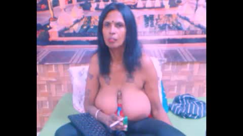 sexyva4u2luv online show from September 25, 7:12 am