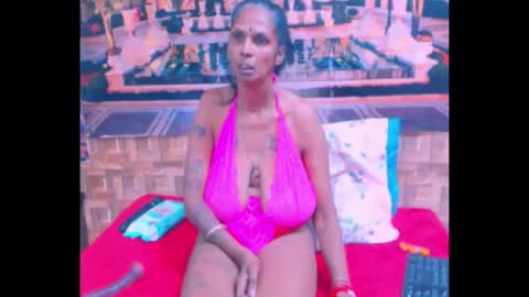 sexyva4u2luv online show from October 8, 7:00 pm