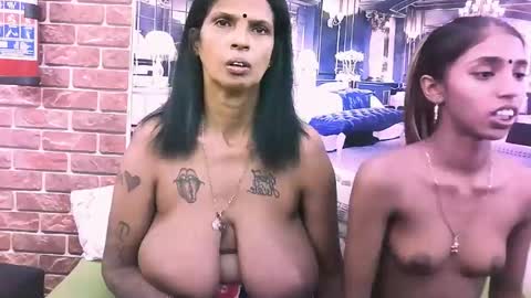 sexyva4u2luv online show from November 10, 8:46 am