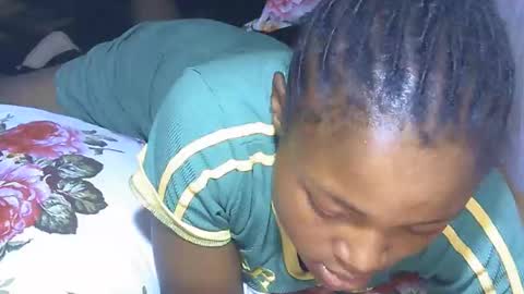 Snapshot of sexyvishy254 chatting on November 21, 2:05 pm sexyvishy254 online show from November 21, 2:05 pm