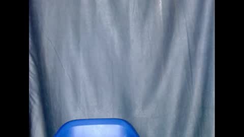 Snapshot of sexyxbunnyxx chatting on December 15, 2:27 pm Blue online show from December 15, 2:27 pm