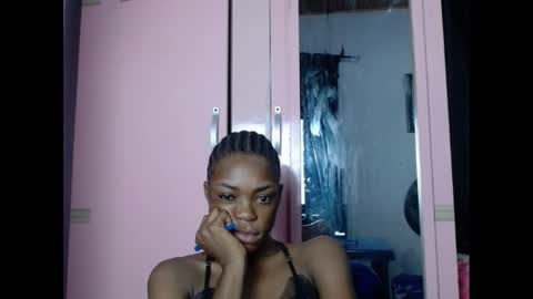 Snapshot of sexyxbunnyxx chatting on January 16, 1:16 am Blue online show from January 16, 1:16 am