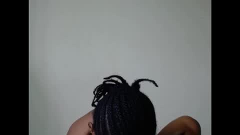 Snapshot of sexyxbunnyxx chatting on September 28, 12:10 pm Blue online show from September 28, 12:10 pm