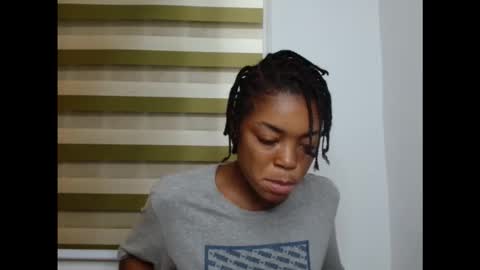 Snapshot of sexyxbunnyxx chatting on October 5, 6:50 pm Blue online show from October 5, 6:50 pm