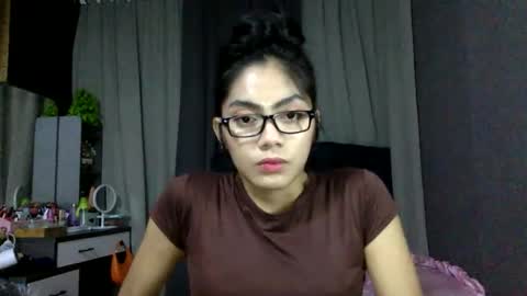 Xenaaa online show from January 9, 1:58 pm