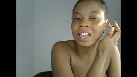 Snapshot of sexyxpeach chatting on July 13, 9:39 pm sexyxpeach online show from July 13, 9:39 pm