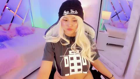 KATY  online show from February 2, 4:00 am