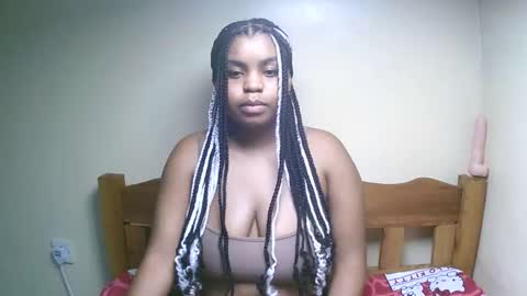 sexyyred_ online show from May 16, 10:41 pm