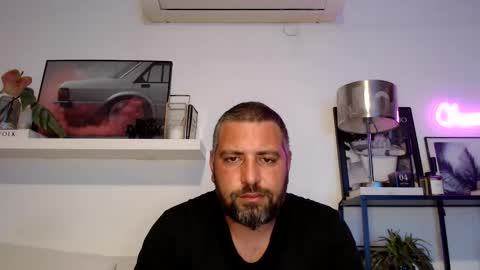 Arda online show from November 23, 8:30 pm