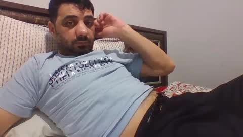Snapshot of sexyyy_mannn chatting on February 12, 11:27 am sexyyy_mannn online show from February 12, 11:27 am
